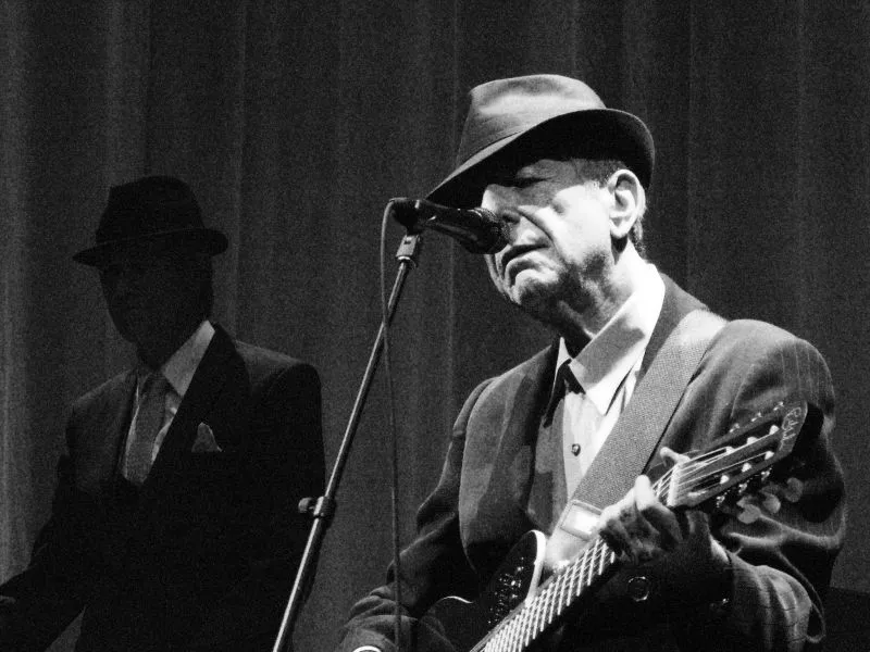 “Hallelujah” Lyrics Meaning (Leonard Cohen)