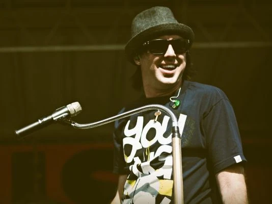 great coffee songs - Forever the Sickest Kids