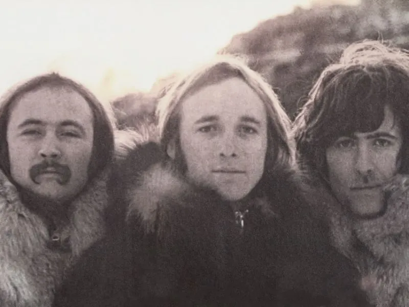 “Helplessly Hoping” Lyrics Meaning (Crosby, Stills, & Nash)