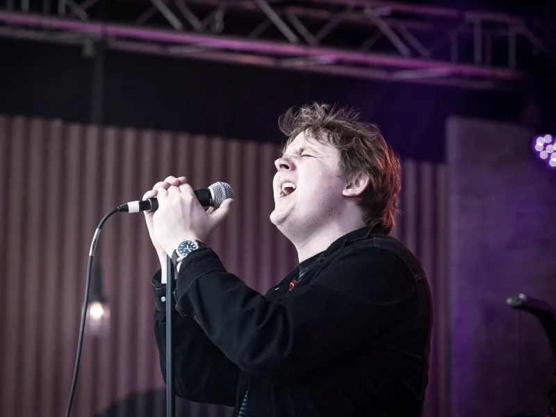 “Someone You Loved” Lyrics Meaning (Lewis Capaldi)