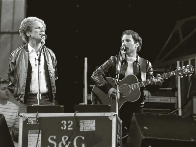 “The Sound of Silence” Lyrics Meaning (Simon & Garfunkel)