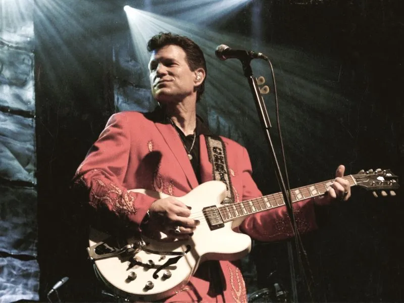 “Wicked Game” Lyrics Meaning (Chris Isaak)