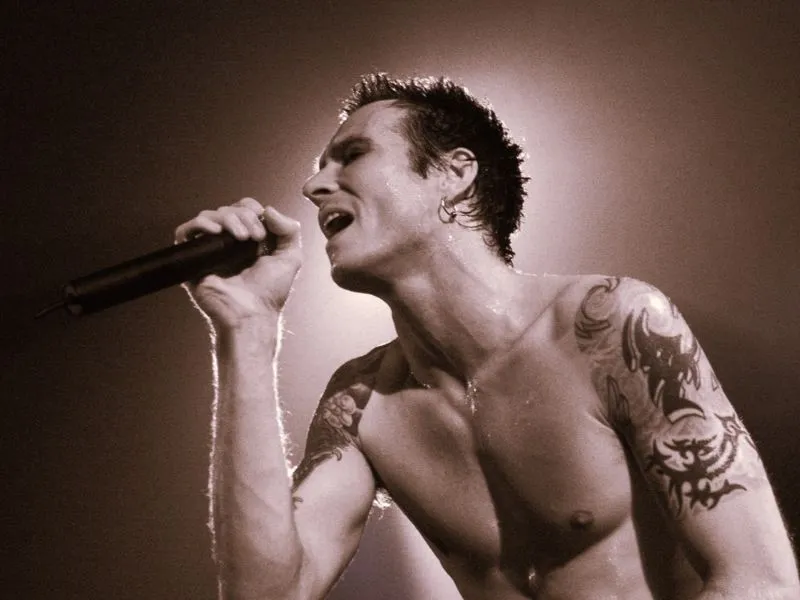 “Interstate Love Song” Lyrics Meaning (Stone Temple Pilots)