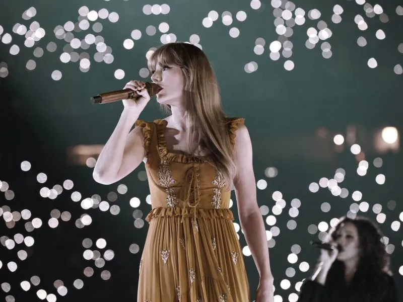Anti-Hero Lyrics Meaning (Taylor Swift Song Explained)