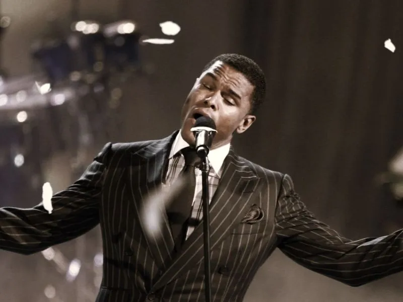 “Pretty Wings” Lyrics Meaning (Maxwell)