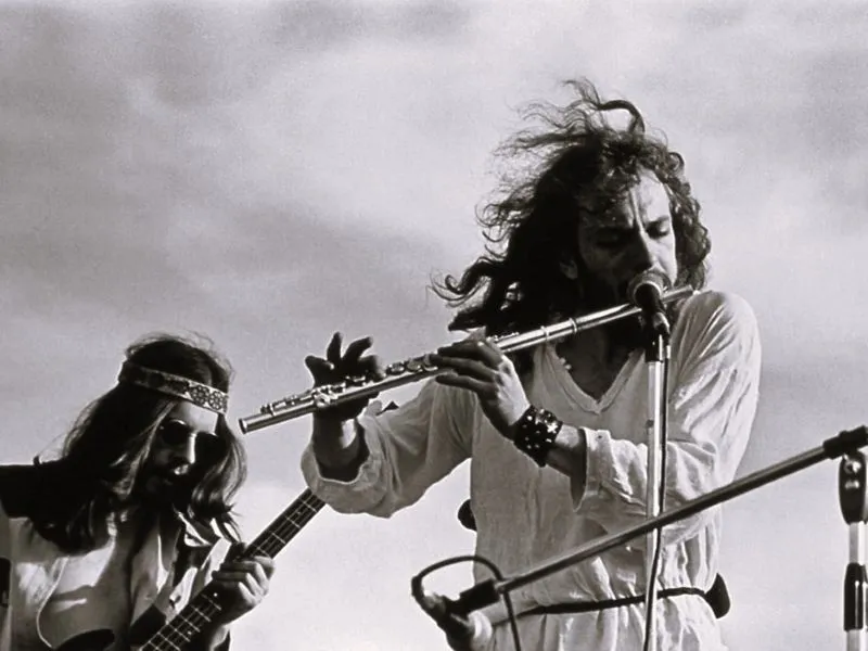 Aqualung Lyrics Meaning (Jethro Tull Song Explained)