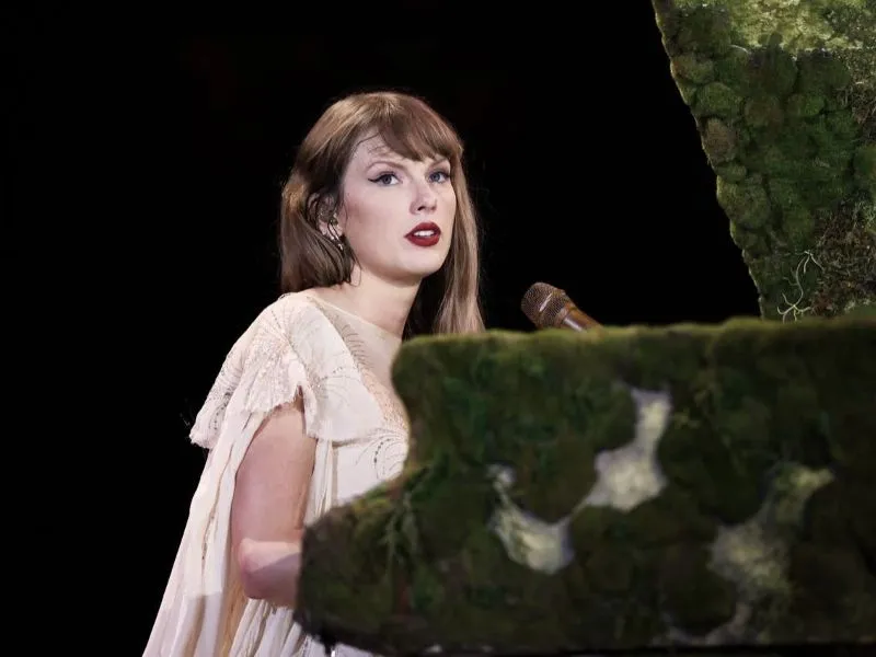 Champagne Problems Lyrics Meaning (Taylor Swift Song Explained)