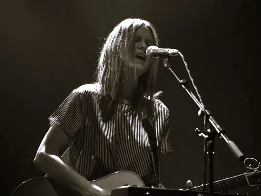 sister songs - Juliana Hatfield